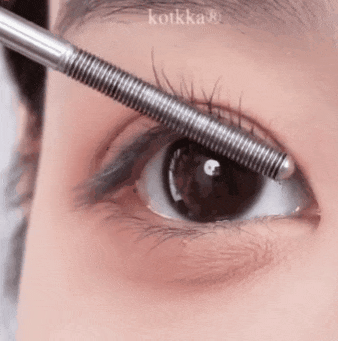 Mascara für lange, dichte Wimpern