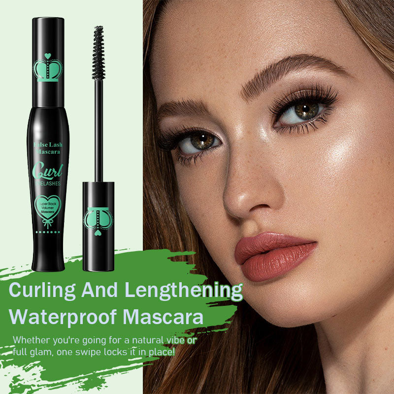 Wasserfeste Mascara für Schwung und Länge
